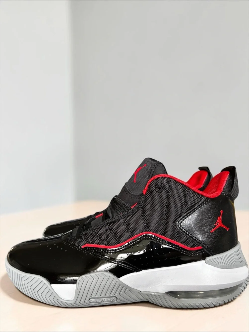 Nike Air Jordan Stay Loyal “Bred” Grade School Size 7Y Brand New